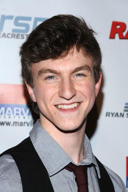 Rowen Kahn - Actor Profile Photo