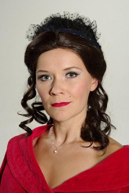 Maria Annus - Actor Profile Photo