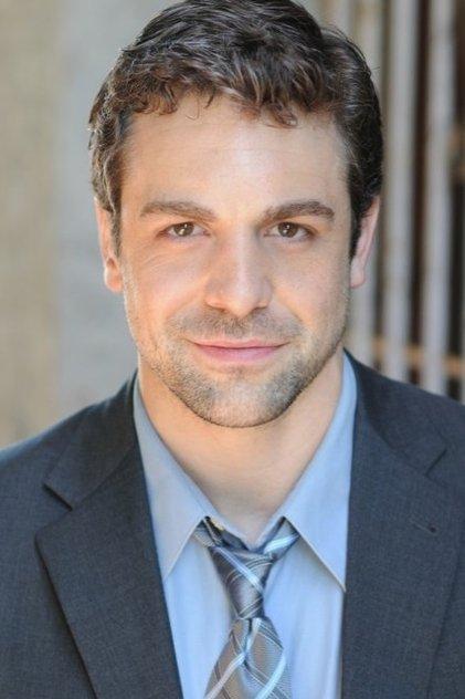 Chris L. McKenna - Actor Profile Photo