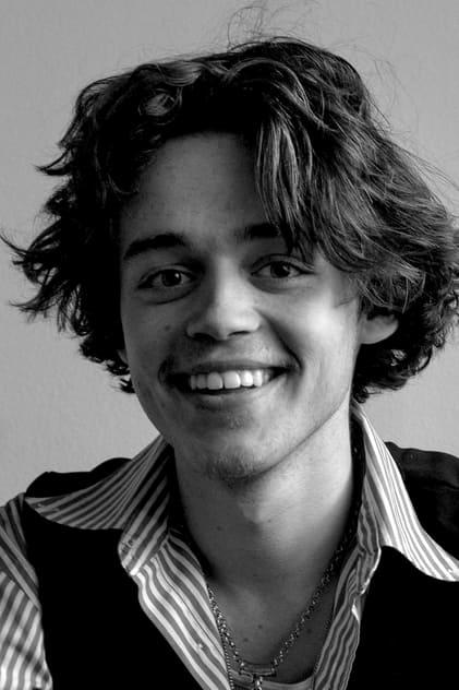 Carter Shimp - Actor Profile Photo