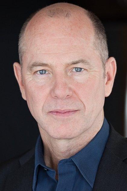 Stewart Arnott - Actor Profile Photo