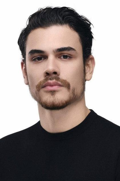 Atakan Hoşgören - Actor Profile Photo