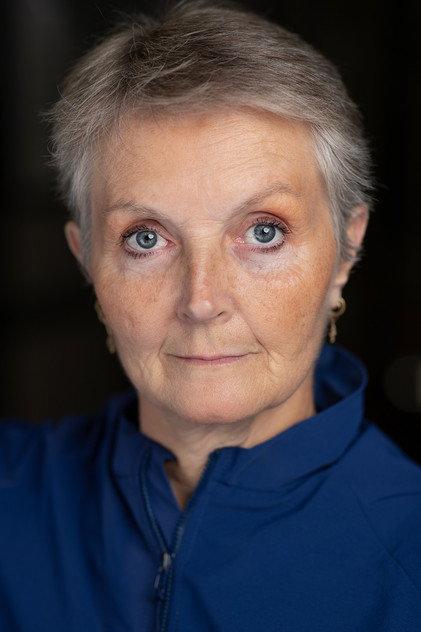 Stephanie Barton-Farcas - Actor Profile Photo