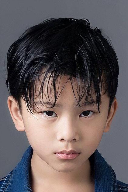 Parinphop Pahoul - Actor Profile Photo