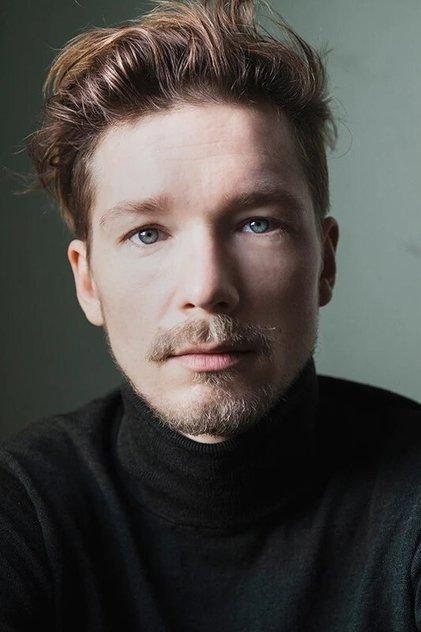 Jacob Matschenz - Actor Profile Photo