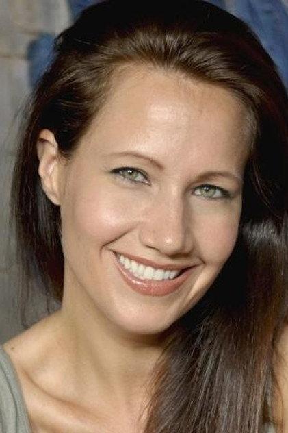 Ariana Dubynin - Actor Profile Photo