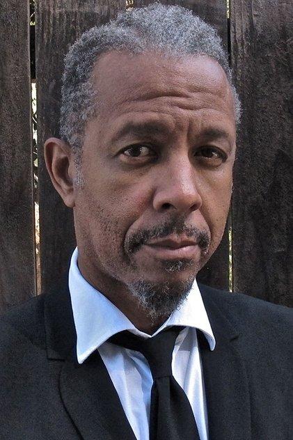 Dig Wayne - Actor Profile Photo
