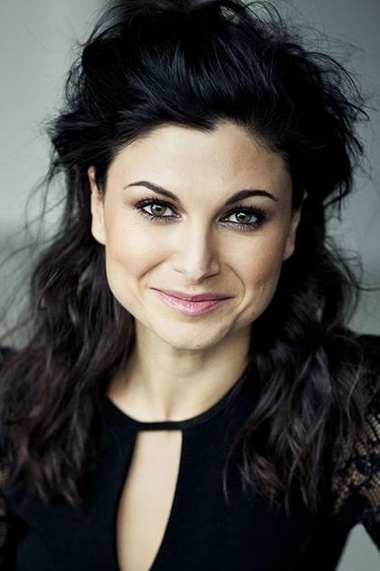 Émilie Bibeau - Actor Profile Photo