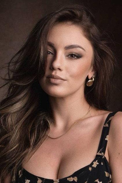 Flora Contrafatto - Actor Profile Photo