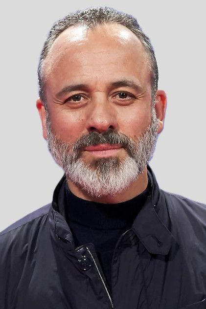 Javier Gutiérrez - Actor Profile Photo