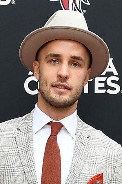 Niklas Hjalmarsson - Actor Profile Photo