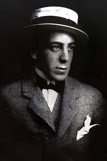 Pedro Sienna - Actor Profile Photo