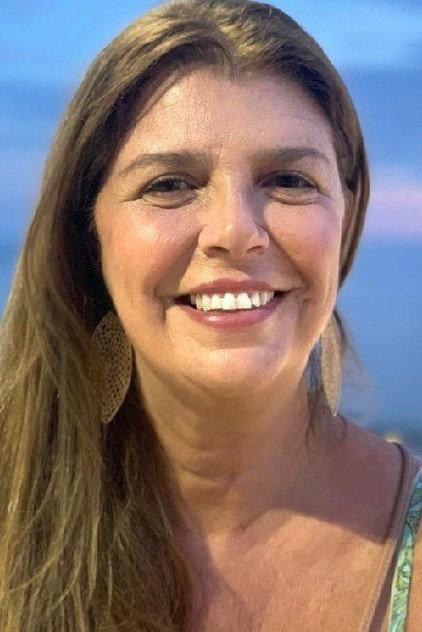 Isley Clare - Actor Profile Photo