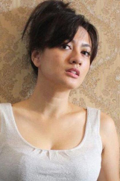 Yeyen Lidya - Actor Profile Photo
