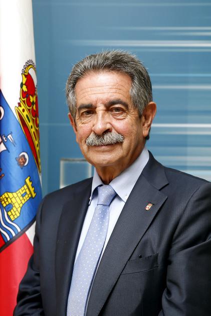 Miguel Ángel Revilla - Actor Profile Photo