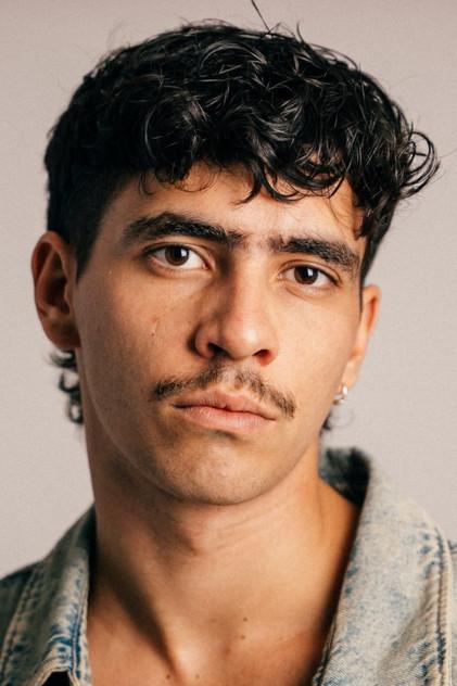 Quique Niza - Actor Profile Photo