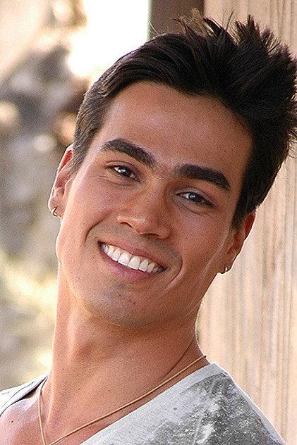 Diogo Oliveira - Actor Profile Photo