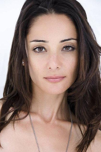 Abbey Aziz - Actor Profile Photo