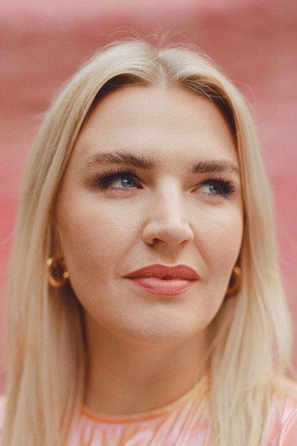 Self Esteem - Actor Profile Photo