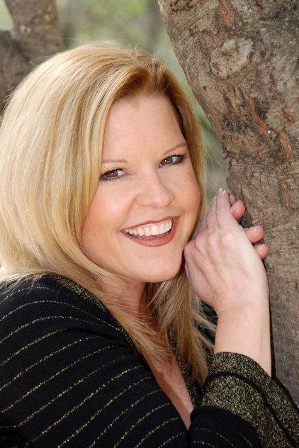 Laura Bendixsen - Actor Profile Photo