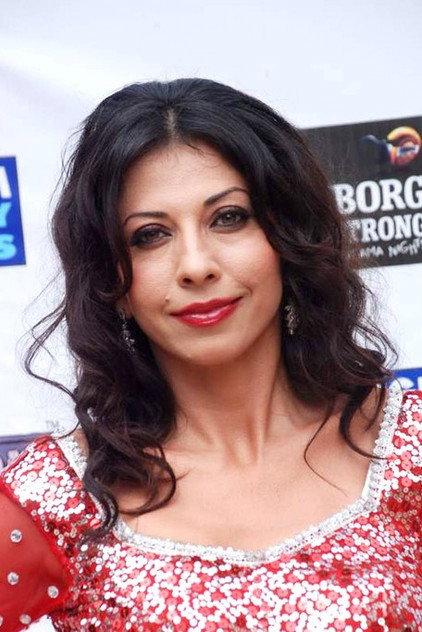 Vida Samadzai - Actor Profile Photo