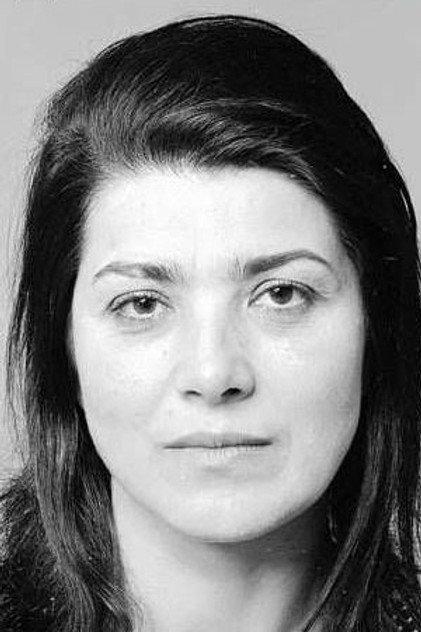 Aurora Cornu - Actor Profile Photo