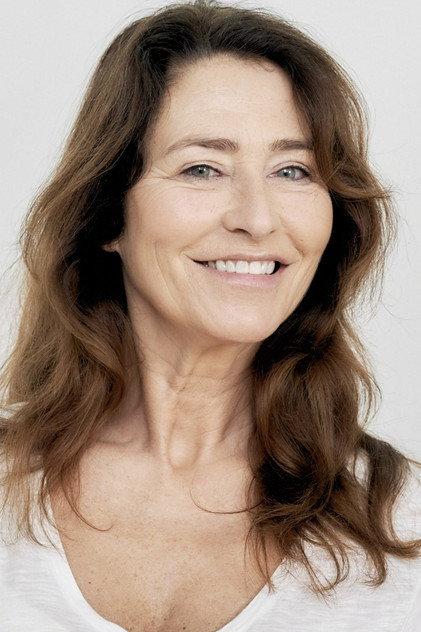 Julia Westcott-Hutton - Actor Profile Photo