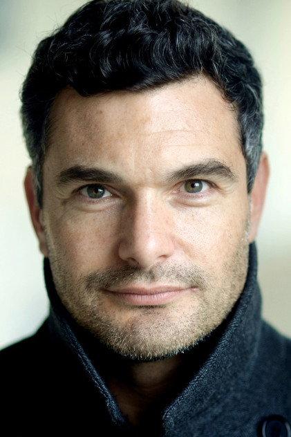 Russell Bentley - Actor Profile Photo