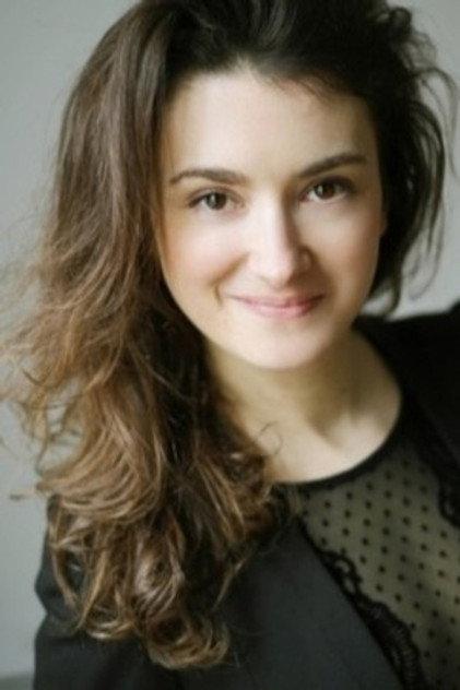 Stéphanie Caillol - Actor Profile Photo