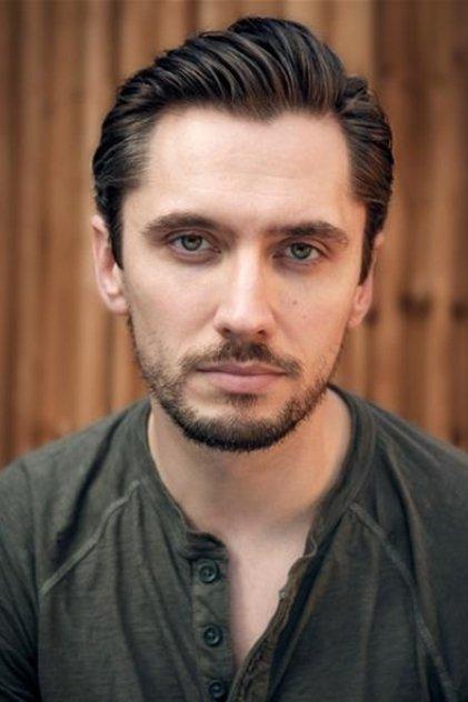 Jonathan Christie - Actor Profile Photo