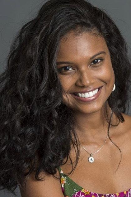 Aline Dias - Actor Profile Photo
