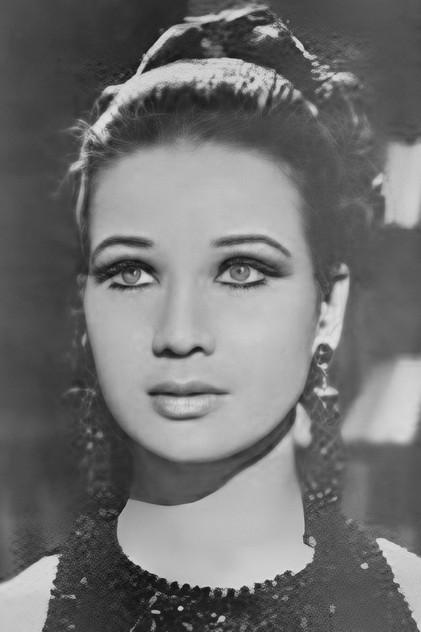 Zubaida Tharwat - Actor Profile Photo