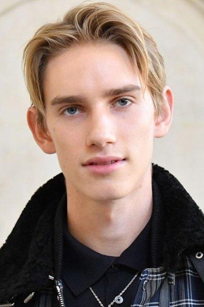 Levon Hawke - Actor Profile Photo