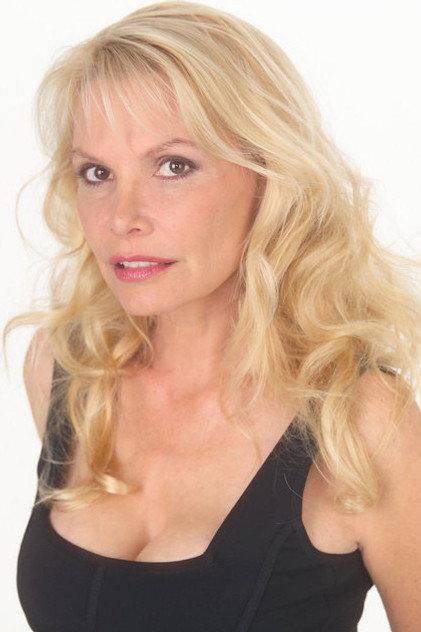 Agnes-Nicole Winter - Actor Profile Photo
