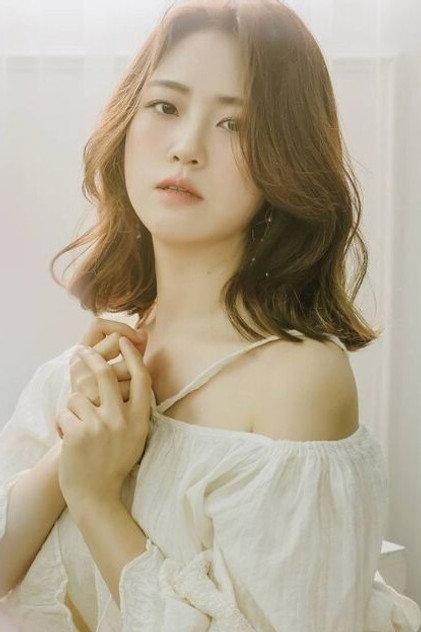 Lee Sae-byeok - Actor Profile Photo