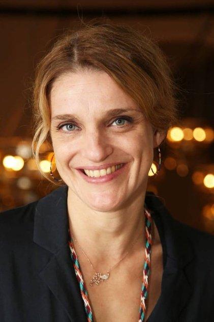 Olivia Côte - Actor Profile Photo