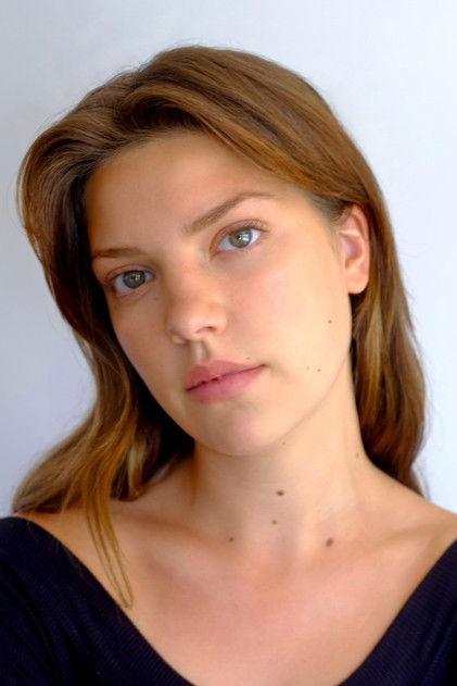 Catherine Missal - Actor Profile Photo