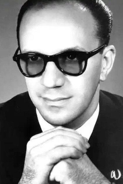 Néstor R. Gaffet - Actor Profile Photo