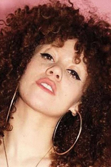 Jeanie Crystal - Actor Profile Photo