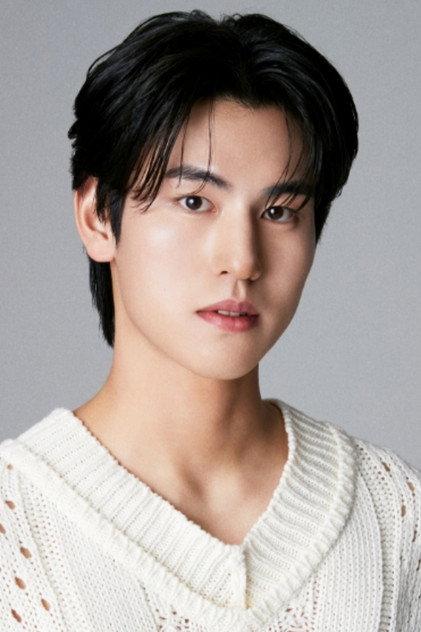 Moon Kang Min - Actor Profile Photo