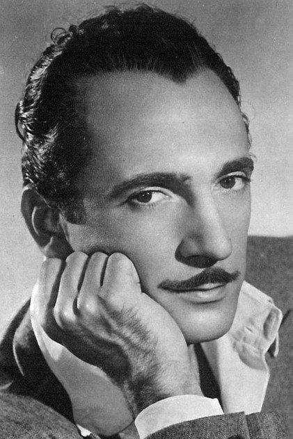 Nino Crisman - Actor Profile Photo