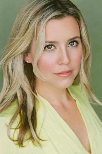 Noelle Kenney - Actor Profile Photo