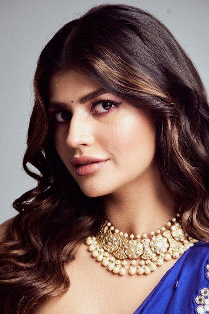 Anjini Dhawan - Actor Profile Photo