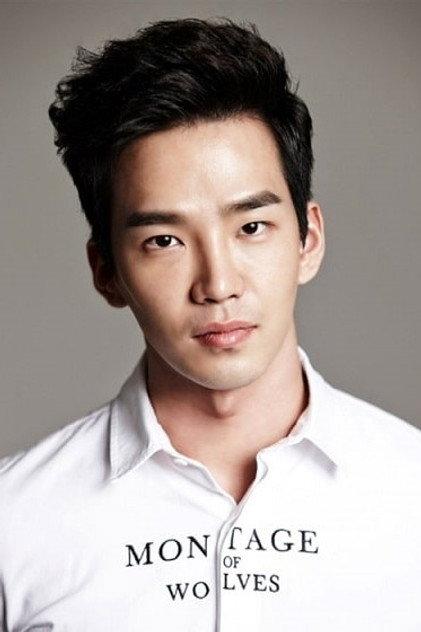 Go Yoon - Actor Profile Photo