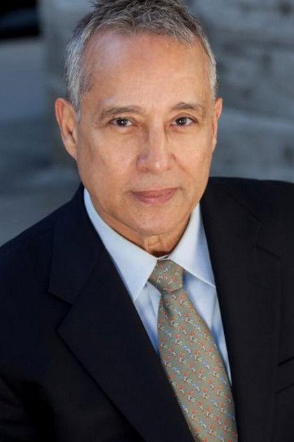 Hechter Ubarry - Actor Profile Photo