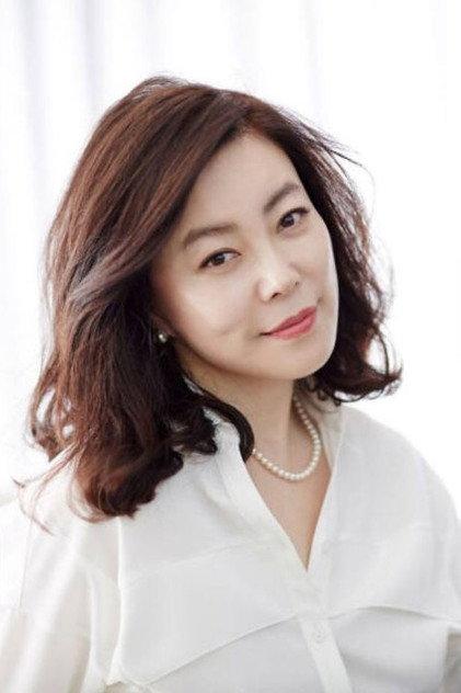 Choi Hwa-jeong - Actor Profile Photo