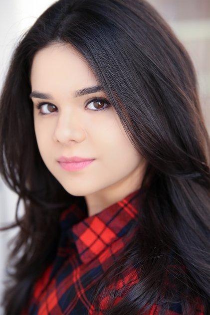 Gabriela Flores - Actor Profile Photo