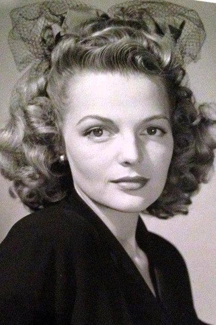 Elyse Knox - Actor Profile Photo