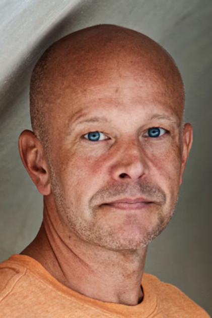 Fredrik Hallgren - Actor Profile Photo