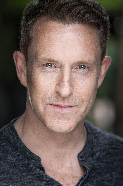 Earl Carpenter - Actor Profile Photo